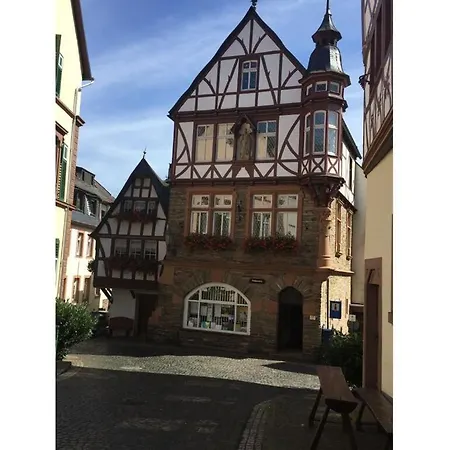 Uitzicht Op De Moezel In * Ürzig